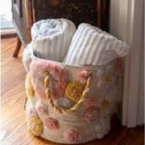 NATURAL LIFE ZIGGY SHAG BASKET W/HANDLES